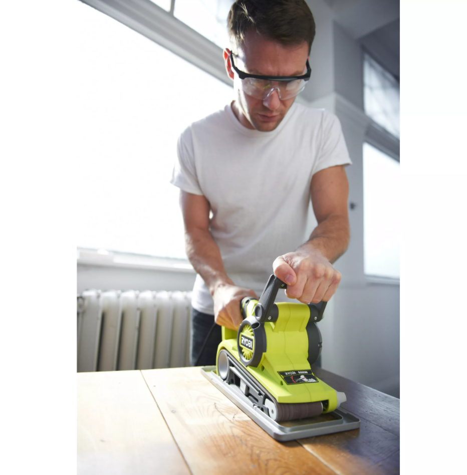 Ленточная шлифовальная машина 800 Вт RYOBI EBS800V